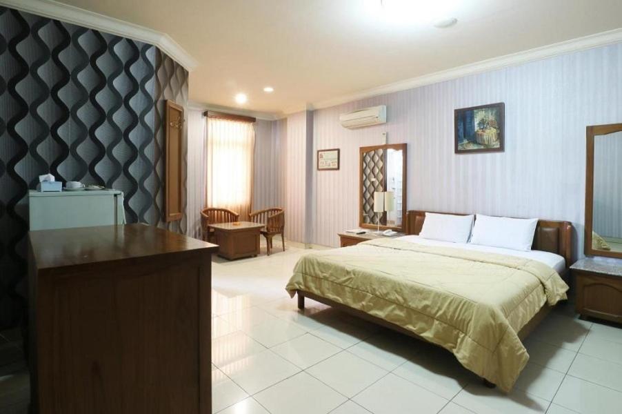 Hotel 678 Kemang Powered By Cocotel Jakarta Exterior photo
